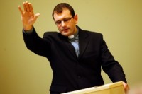 Latvijas karavīri saņem svētību pirms Pasaules karavīru sporta spēlēm