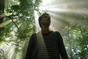 Filmas "Un tumsa iestājas" apskats