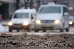 63% autoīpašnieku ir sagatavojuši auto ziemas sezonai, visapzinīgākie ir laucinieki