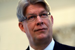 Zatlers aicina jaunos ministrus strādāt caurskatāmi un atbildīgi