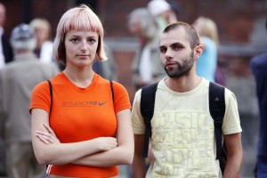 Pētījums: Latvijas iedzīvotāji skeptiskāk vērtē aizvadīto gadu