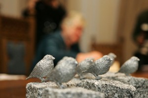 Pasniegs Rīgas domes Kultūras departamenta gada balvu "Baltais zvirbulis"