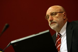 Godmanis: "Lattelecom" tiks pārdots izsolē