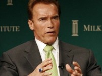 Švarcenegers neatgriežas; Sems Vortingtons ir jaunais Terminators