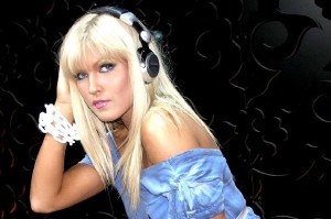 Ellas jaunais video ekskluzīvi MTV