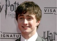 Pēdējā Harija Potera grāmata pārtaps divās filmās