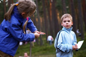 Tautas orientēšanās sacīkstes “Magnēts” pulcē arvien vairāk dalībniekus
