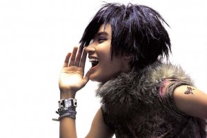 Pavasara karstākā tendence frizūru modē