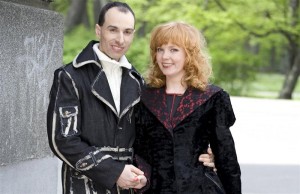 “Quelle” dāvina dizanera kāzu kleitu