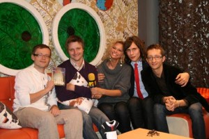 MTV rīko "popcīgo" lietu izsoli