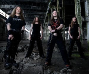 "Melnajā Piektdienā" uzstāsies "Vader" un "Grave"