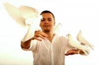 "Putnu balle" izsludina meklēšanu