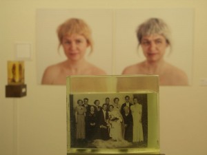 FOTO: Vakar "GALERIJā 21" atklāja izstādi "Sieviešu diena"