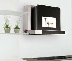 Kā izvēlēties labu tvaika nosūcēju virtuvei?