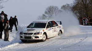 Latvijas rallija čempionāta startā uzvar Neikšāns/Dzirkals