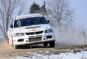 Vadībā Neikšāns/Dzirkals, intrigu papildina lietuvieši