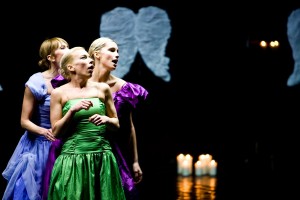 Foto no Olgas Žitluhinas dejas kompānijas izrādēm