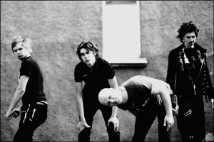 "Studentu kluba" svētku programmā "Dzelzs vilks", "7 pieauguši vīrieši" un "Piščiki’n’rozes"