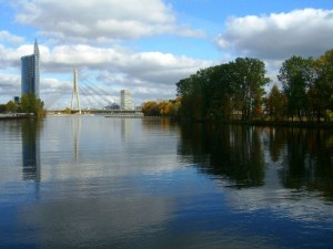 No pārrāvuma līdz Āgenskalna līcim