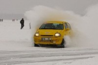 Aizraujošas ledus cīņas AutoStils supersprintā