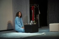 Mākslas darbinieku nams aicina noskatīties Leldes Stumbres lugu „Kuģītis miglā”