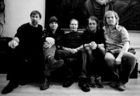 Rokgrupa „ELPA” laiž klajā dziesmu „Spītā pacelties”