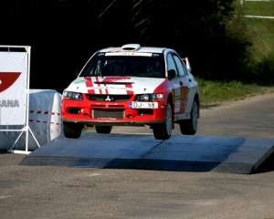 Egle Talsos uzvar un pārspēj četru valstu čempionus