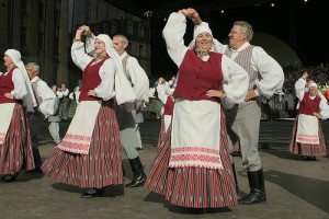 XV Senioru Deju svētki notiek Kuldīgā