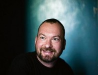 Klubā "Karakums" notiks Kristiana Smedsa lugas „Ledus bildes”  lasījums