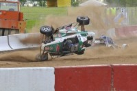 Mūsā ar kūleņiem noslēdzas Eiropas autokrosa čempionāta Latvijas posma pirmā diena