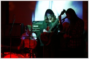 "Wooden Shijps" piedāvā psihodēliskās realitātes transformācijas