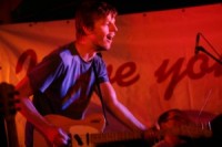 Foto no Positivus festivāla atskaņas ballītes Peldošajā darbnīcā