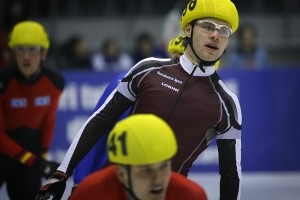 Haralds Silovs pārvar divas sacensību kārtas un iekļūst ¼ finālā 1000 m