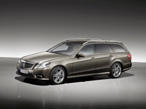 Mercedes-Benz prezentē jauno E-klases universāli