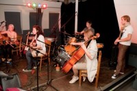 Foto no grupas "IVA" albuma prezentācijas