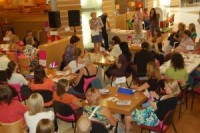 “Gaidību diena” jaunās māmiņas aicina uz atkalredzēšanos