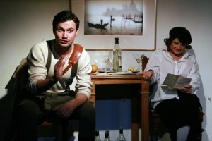 Hemingveja kara elpa izrādē “Ardievas ieročiem”