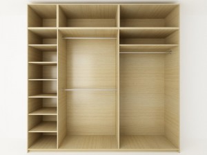 Skapji mantu glabāšanai