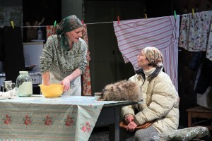 Jau šonedēļ Liepājas teātrī pirmizrādi piedzīvos drāma „Hanana” Dž.Dž.Džilindžera režijā