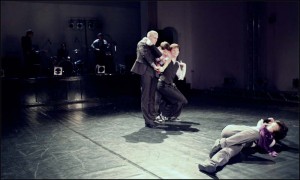 Rīgā atkal rādīs fiziskā teātra izrādi „Mannersache”