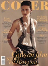 Katrīna Karlīna Caune gūst topmodeles cienīgus panākumus