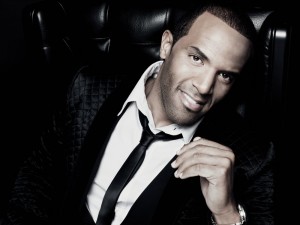 Klajā nāk Krega Deivida albums “Signed, Sealed, Delivered”