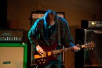 Flirts ar troksni. “Mona De Bo” koncertē Spīķeru koncertzālē