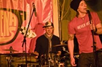 Foto no kafejnīcas "Leningrad" divu gadu jubilejas svinībām