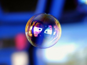 Rīgā gaidāmi ziepju burbuļu nokrišņi