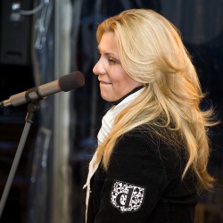 Muzikālais restorāns “Nekādu problēmu” atklāj sezonu