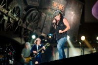 AC/DC izlase - numur 1 Latvijā