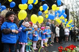 Vairāk nekā 12 tūkstoši cilvēku sumina Eiropas idejas 60.gadadienu