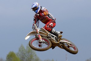 Niks Afelbaums gatavs uzvarām motokrosa trasēs