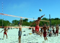 Nedēļas nogalē Liepājas pludmalē norisināsies pirmais "Red Sun Buffet" pludmales volejbola turnīrs